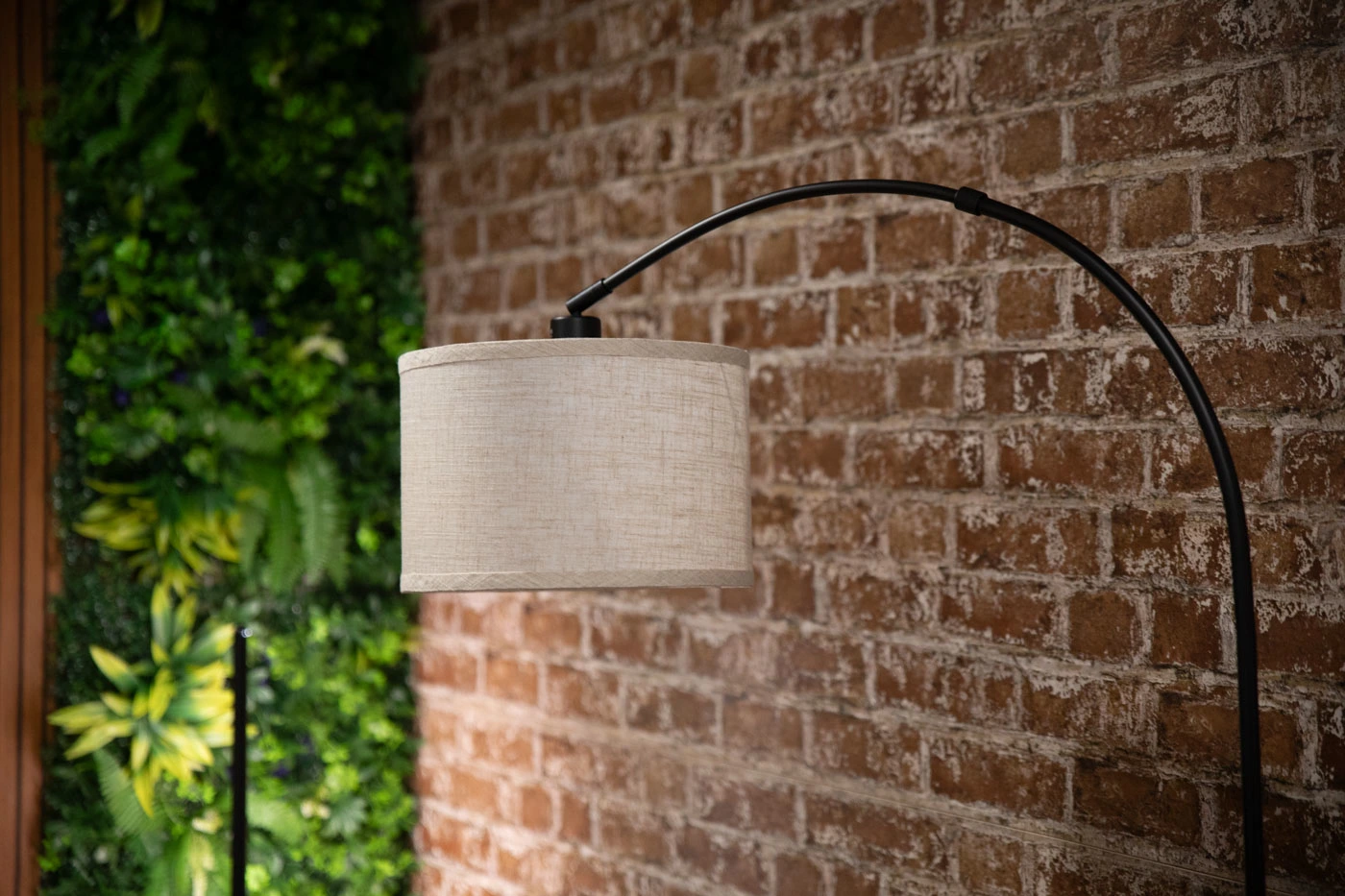 Brick wall + arc lamp